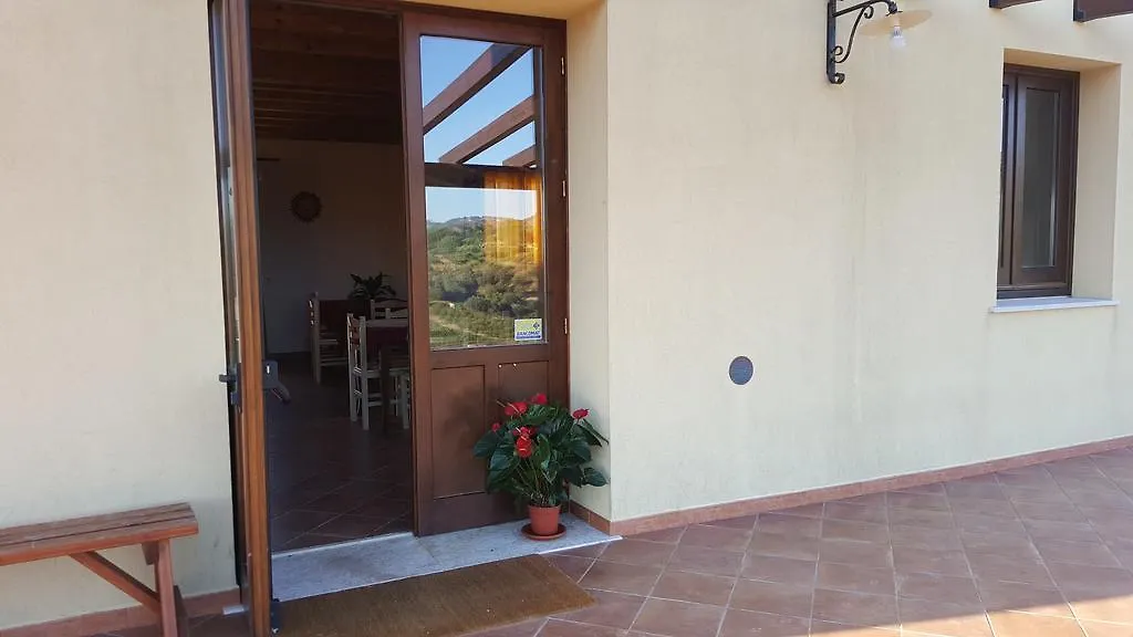 Agriturismo Gessi Calatafimi Lantgård